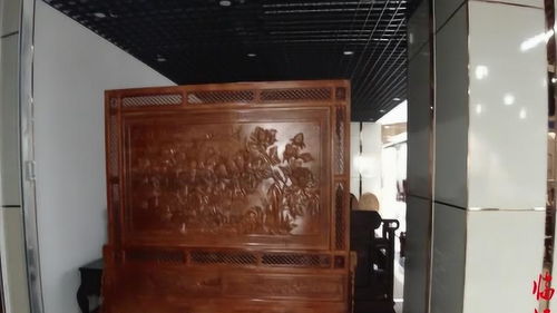 随拍鲁南红木家具工艺品城 一套价值百万